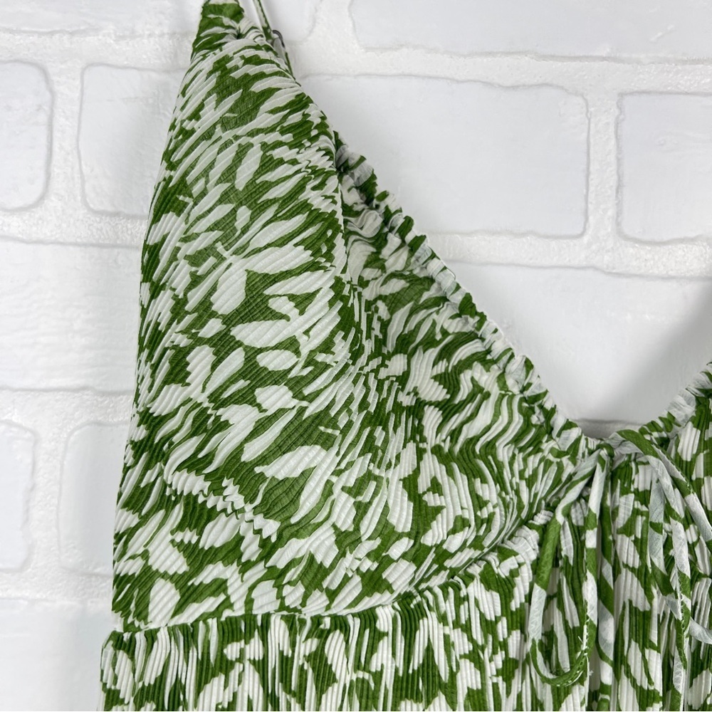 Abercrombie & Fitch Mini babydoll dress green white floral medium Tall - Picture 7 of 13